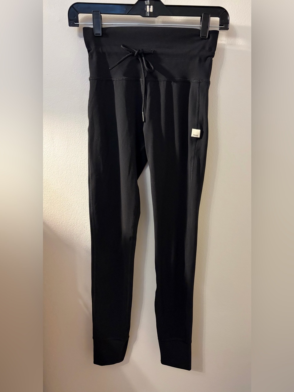 Vuori Black High-Rise Drawstring Leggings